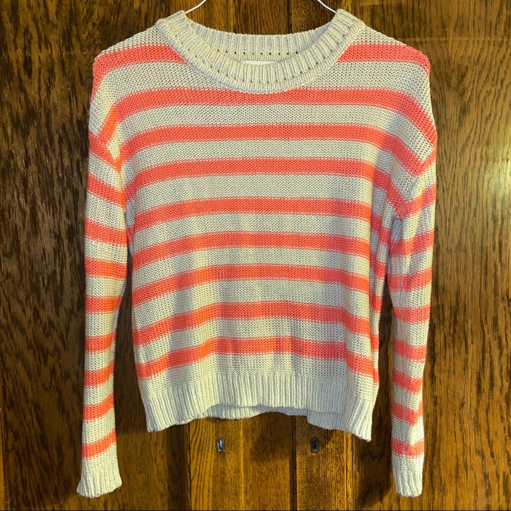 ✨5 for $20✨ Coral & Cream Knit Sweater